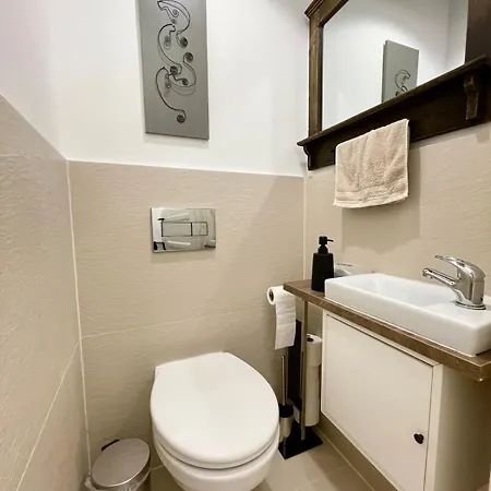 A22 Apartment *